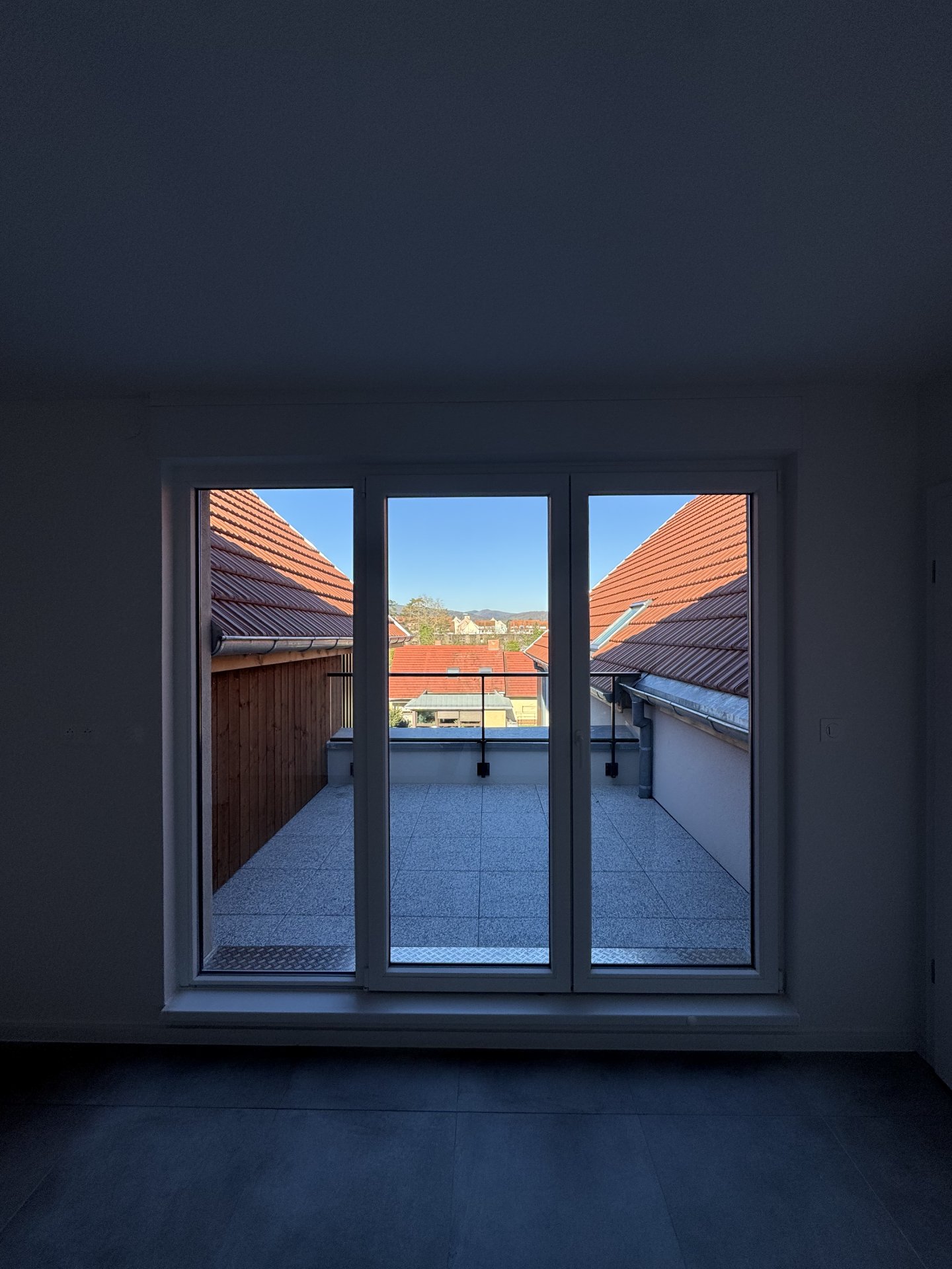 fenêtre et vue du balcon